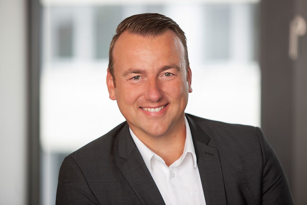 Mike Gregor Mike Gregor