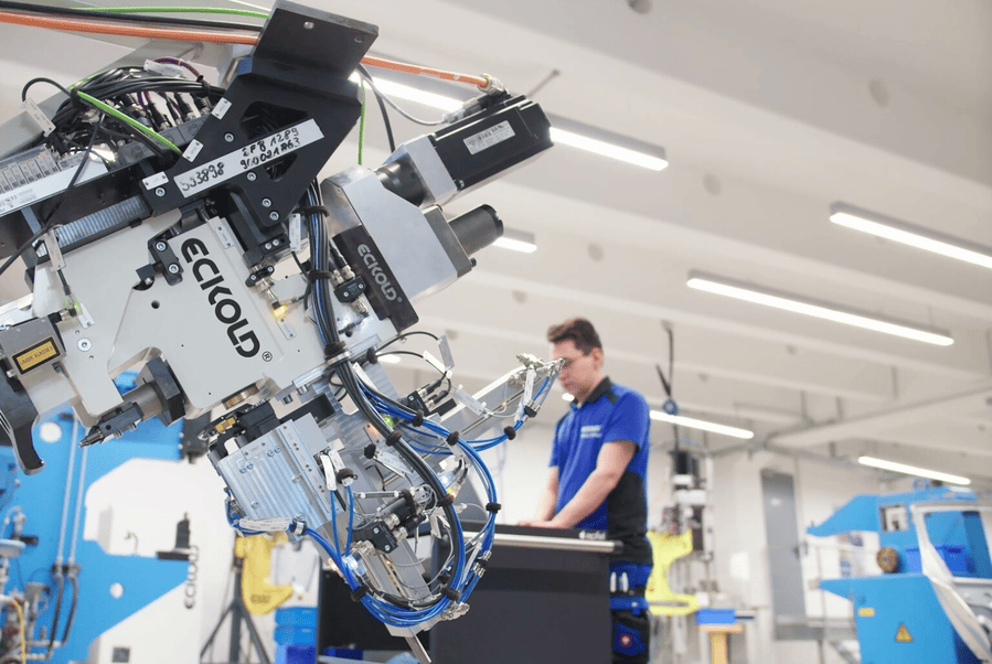 ECKOLD GmbH Referenz Durchgängige Prozesse vom Angebot bis zur Auslieferung