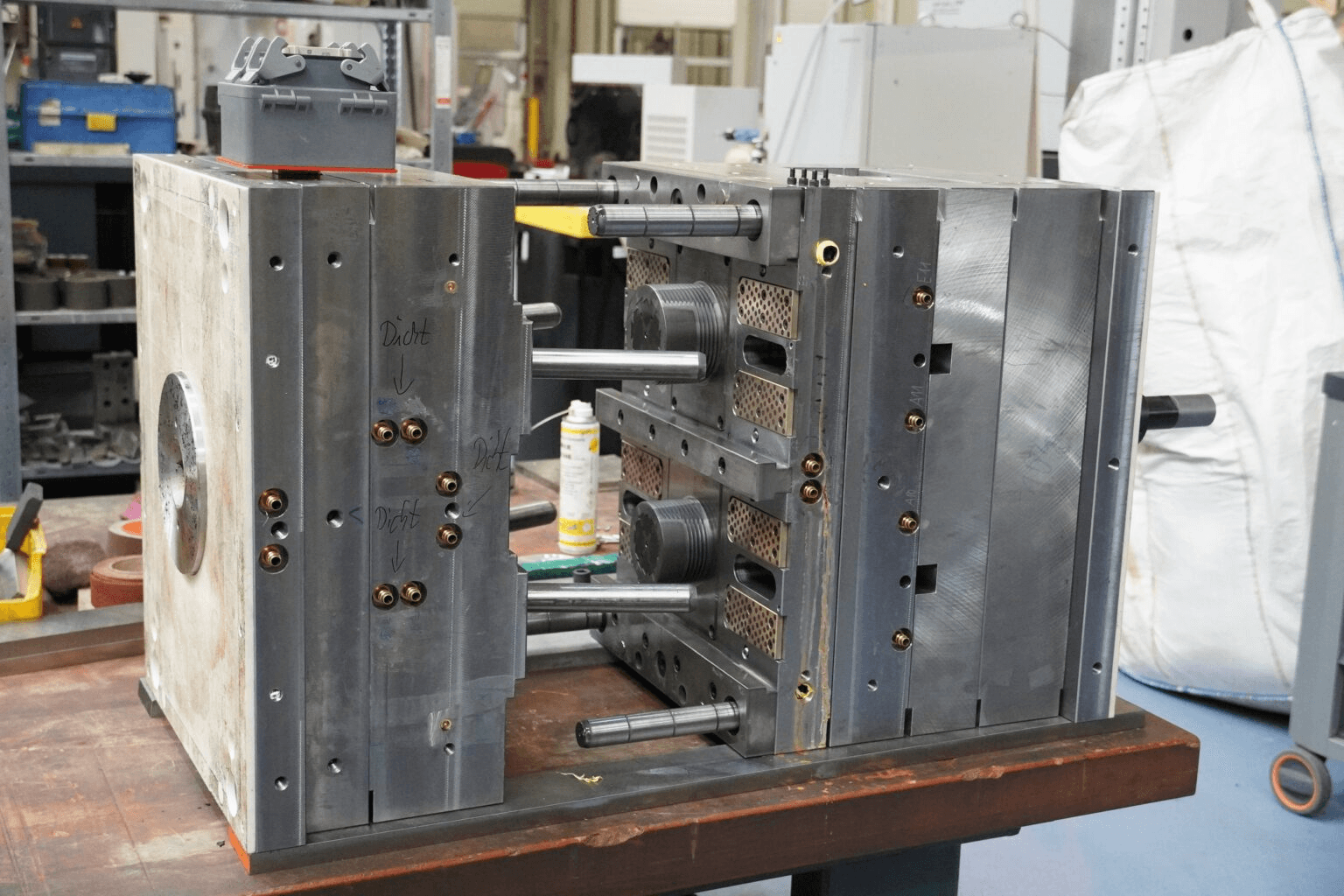 NOVO-TECH Spritzgusswerkzeug VARIOFIX Spritzgusswerkzeug VARIOFIX von NOVO-TECH