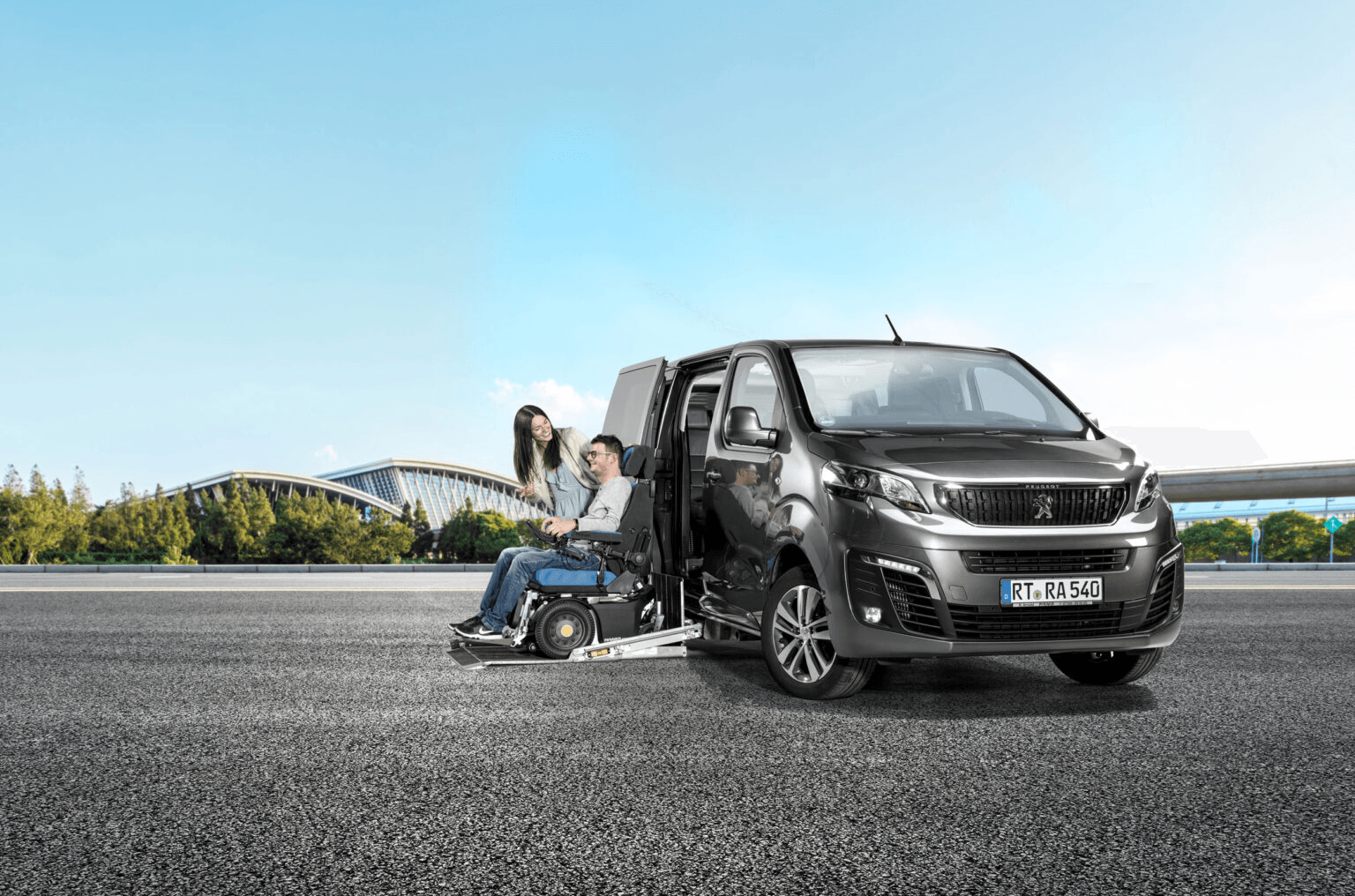 Behindertengerechter Peugeot Traveller von PARAVAN